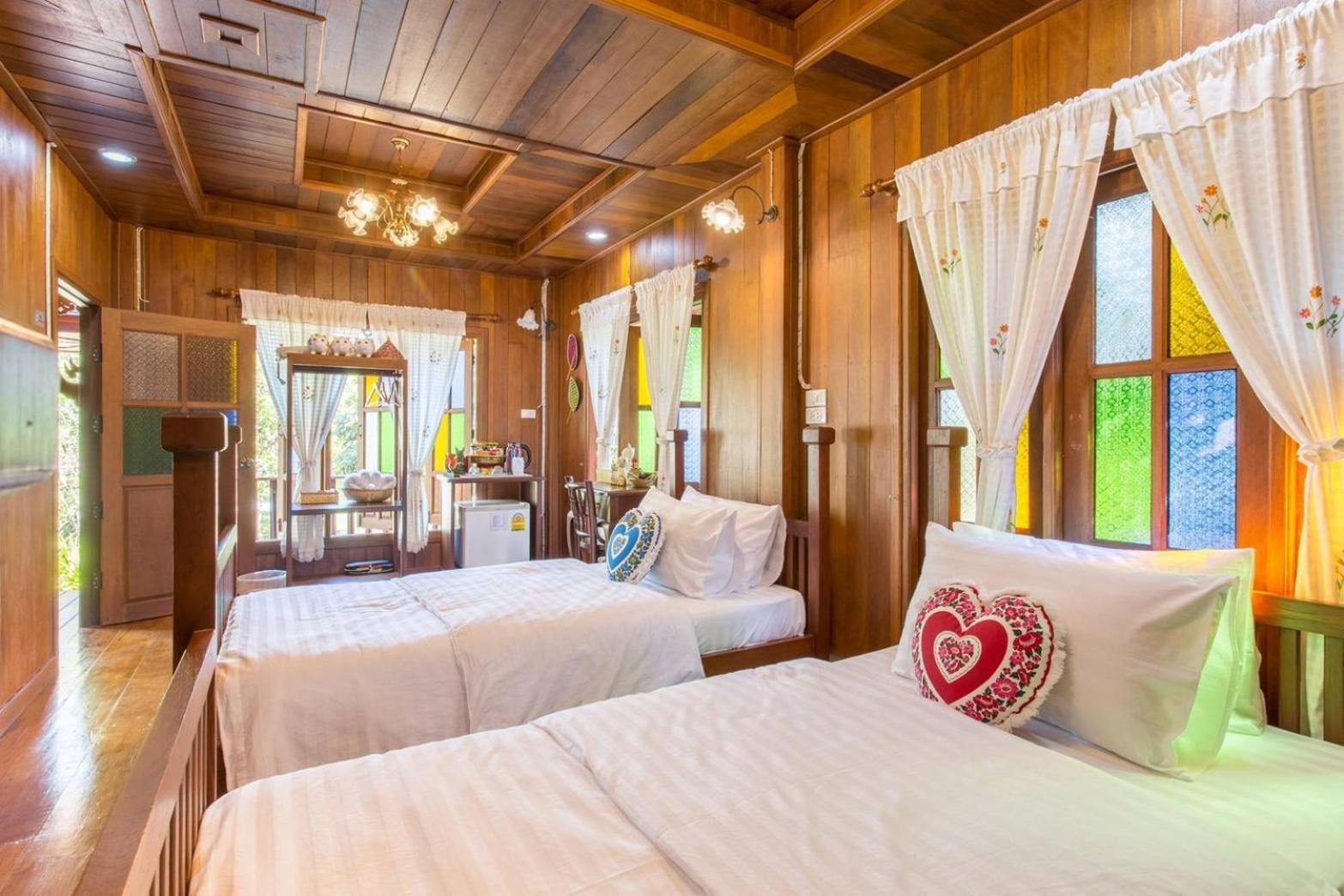 Suksatan Lamphun Hotel Exterior photo