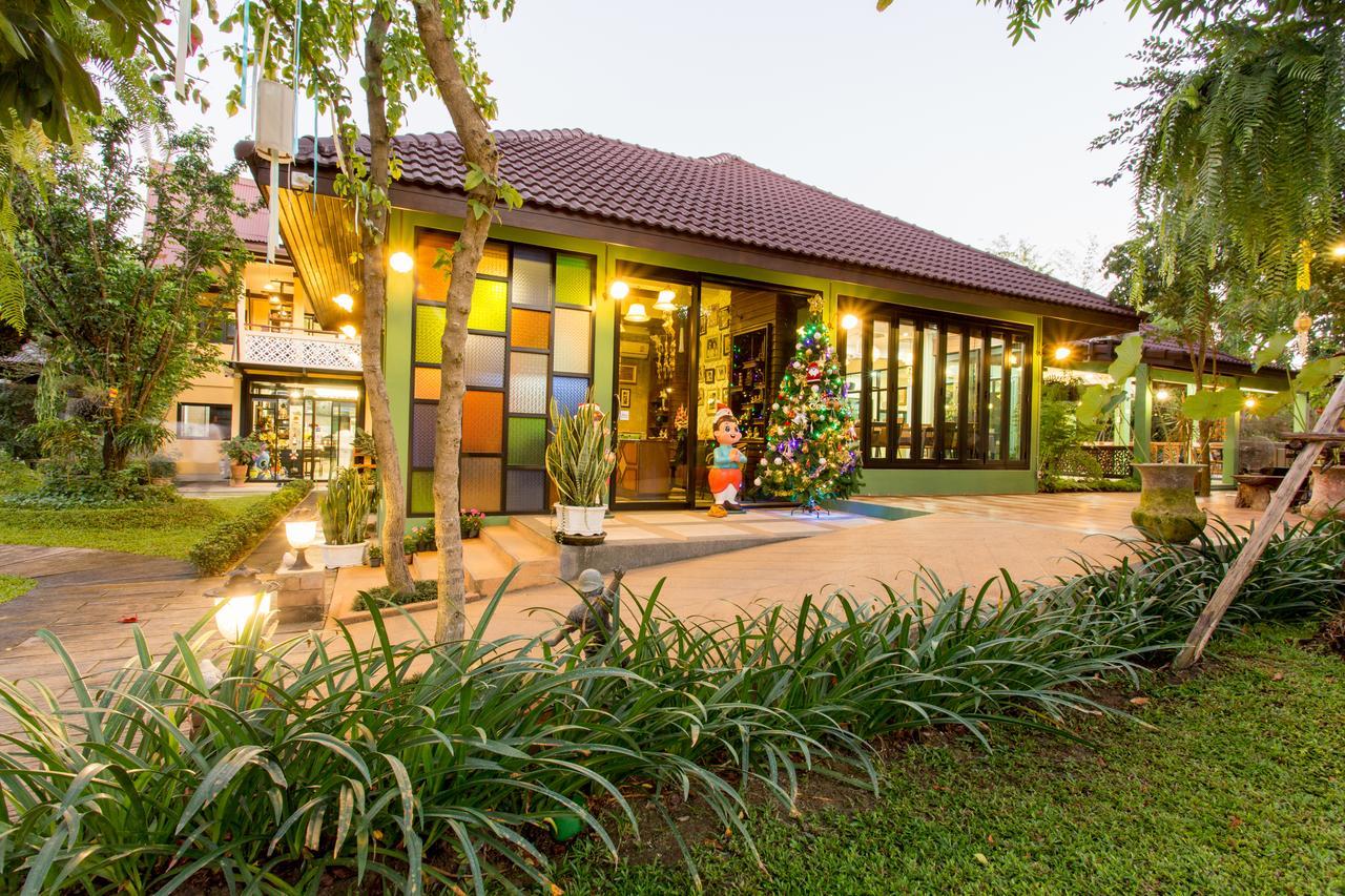 Suksatan Lamphun Hotel Exterior photo